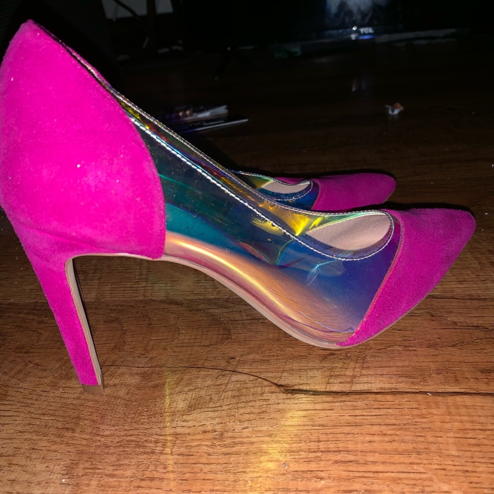 Pointed Magenta Heels